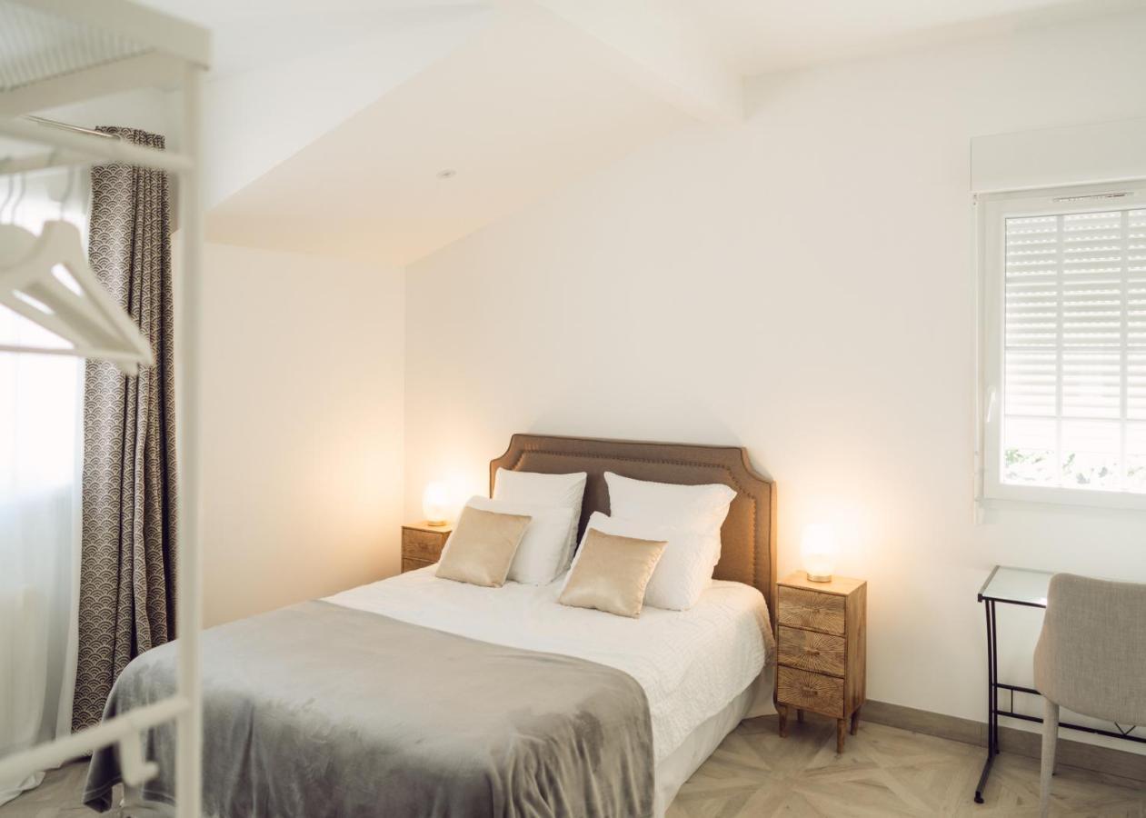 Manoir Et Appartements Avec Piscine Au Domaine De Bize Mirepoix Мирпуа Экстерьер фото